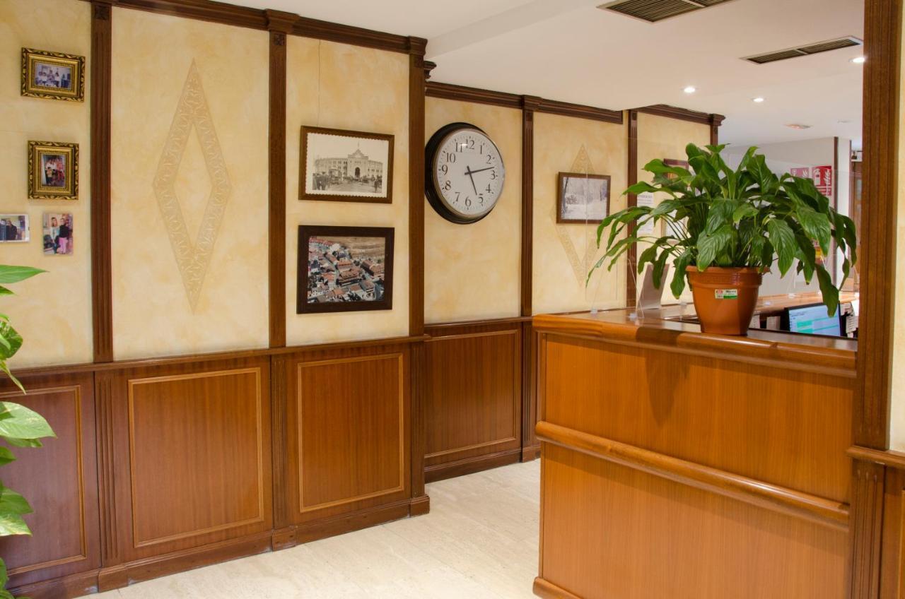 Hotel Algete Extérieur photo