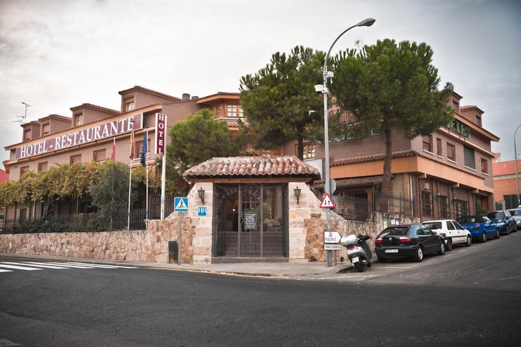 Hotel Algete Extérieur photo